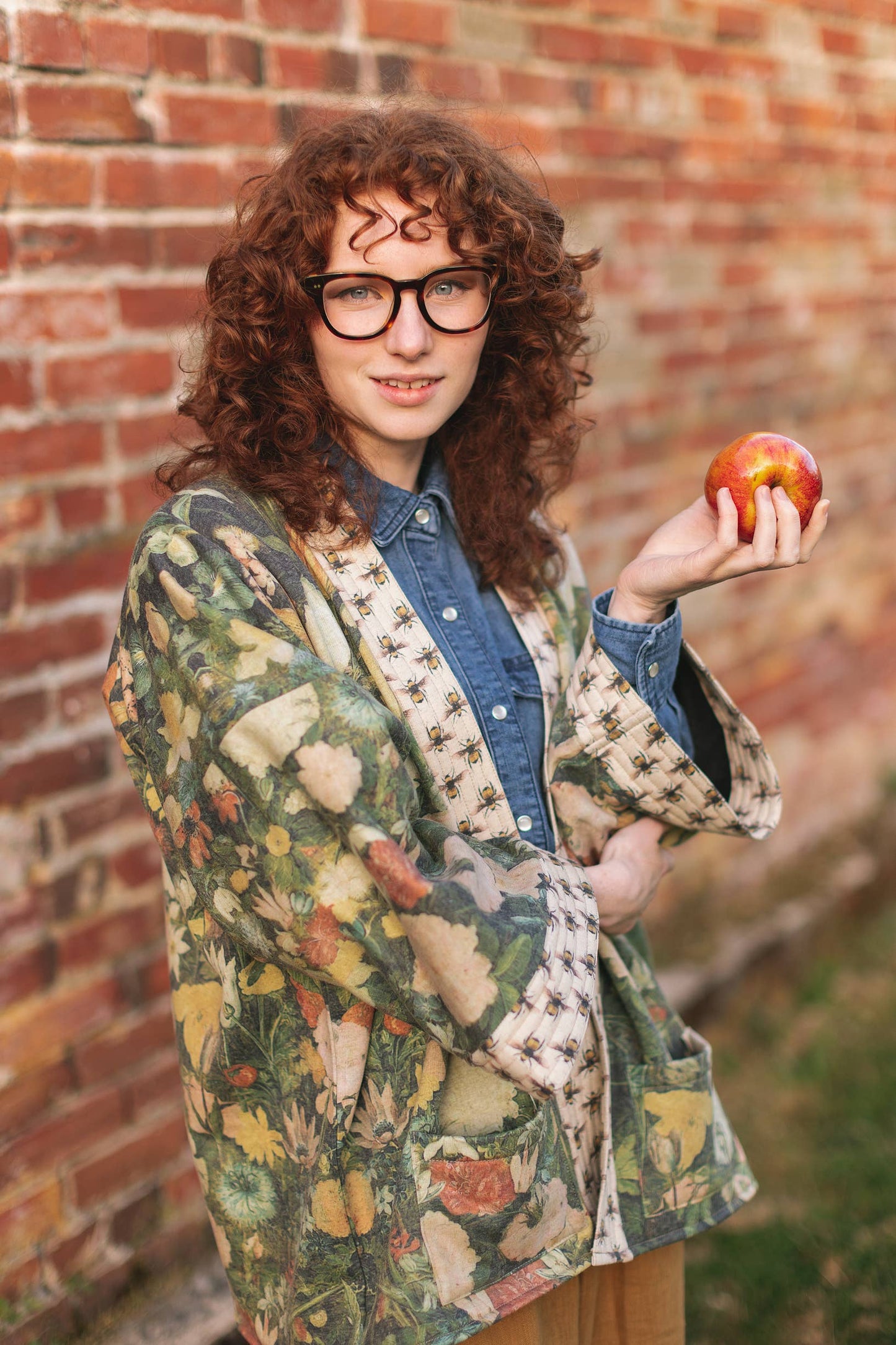 I Dream in Flowers Cozy Bees Fleece Cardigan Kimono Jacket