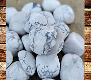 White Howlite Tumbled Stones 20-30 mm (0.8-1.2 inches)